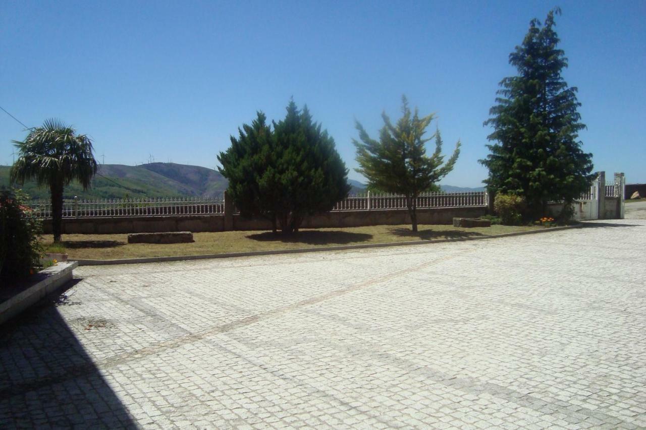 Villa Casa Do Nascente Paredes do Rio Esterno foto